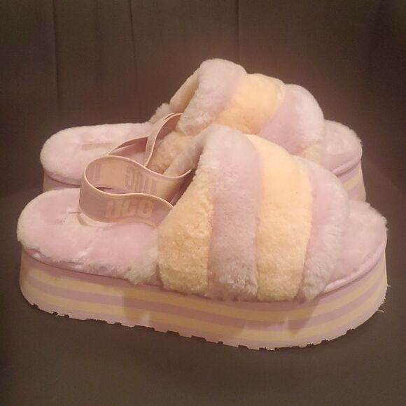 SOLD! UGG Disco Stripe Fluff Yeah Platform Slide Pink Dusk - Size 11 - Picture 1 of 13